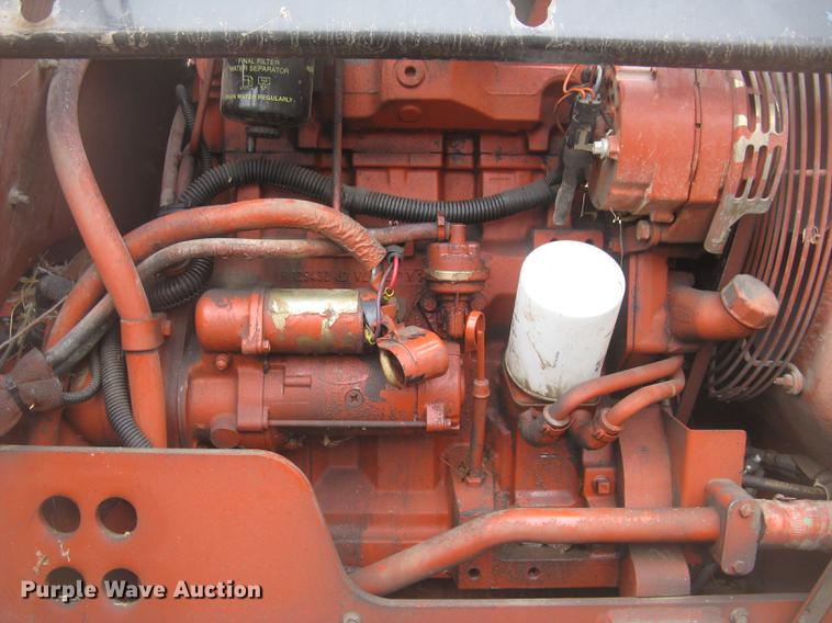 image for item DC2468 1998 Ditch Witch 7020 trencher