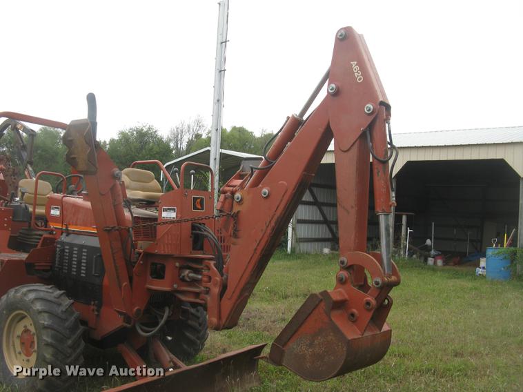 image for item DC2468 1998 Ditch Witch 7020 trencher