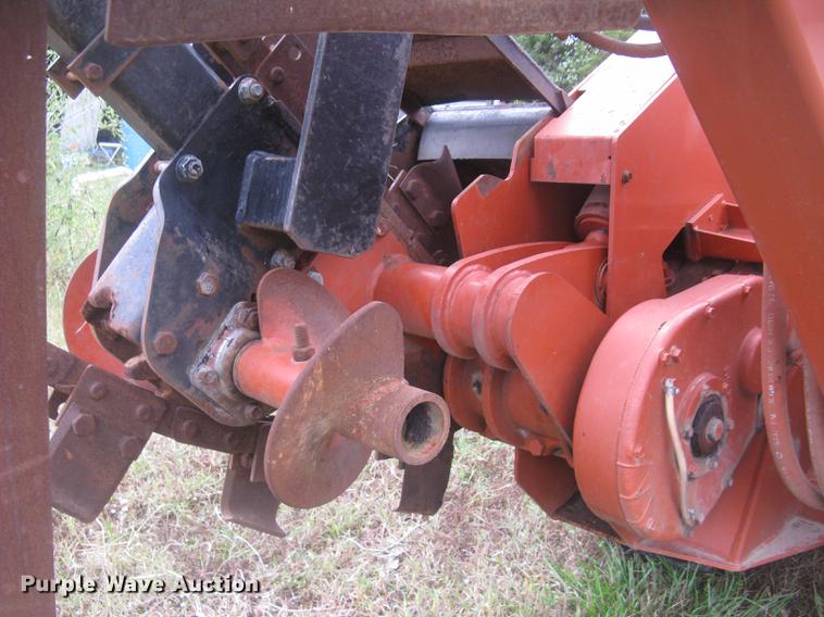 image for item DC2468 1998 Ditch Witch 7020 trencher