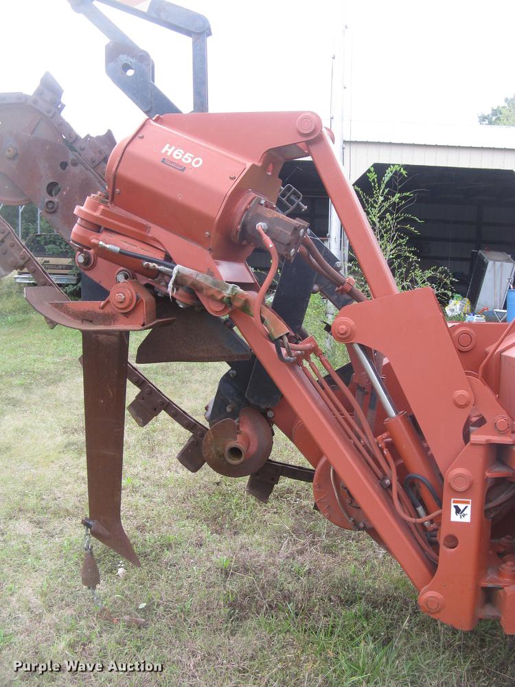 image for item DC2468 1998 Ditch Witch 7020 trencher