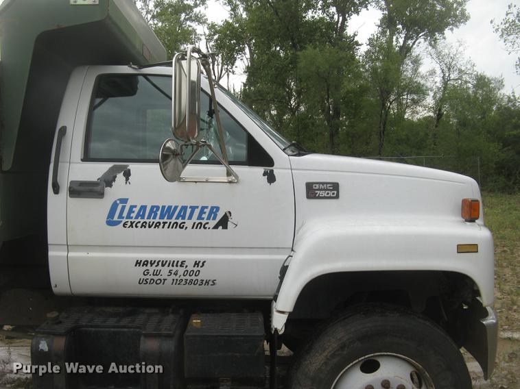 image for item DC2469 2000 GMC C7500 dump truck