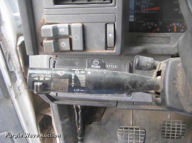 image for item DC2469 2000 GMC C7500 dump truck