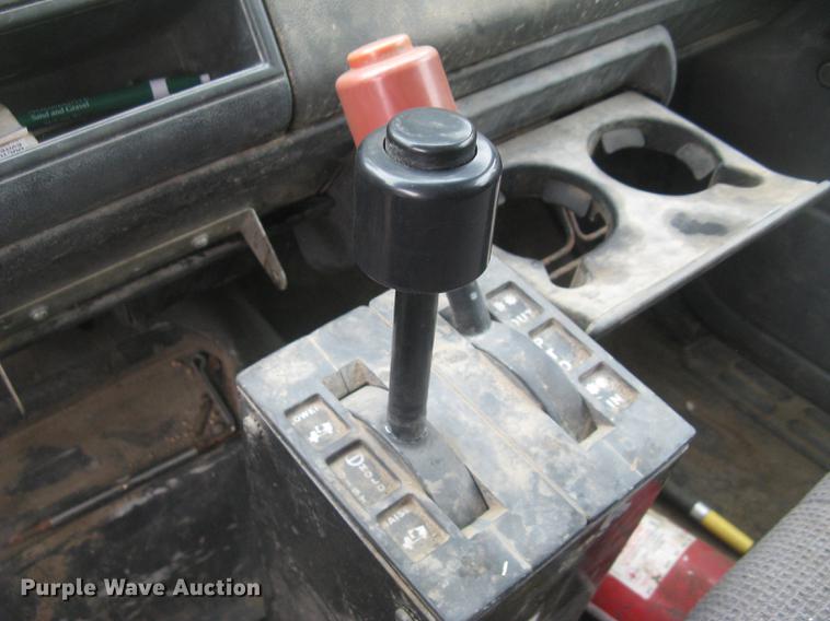 image for item DC2469 2000 GMC C7500 dump truck