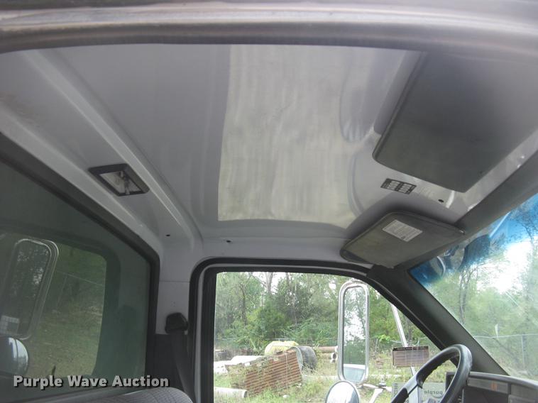 image for item DC2469 2000 GMC C7500 dump truck