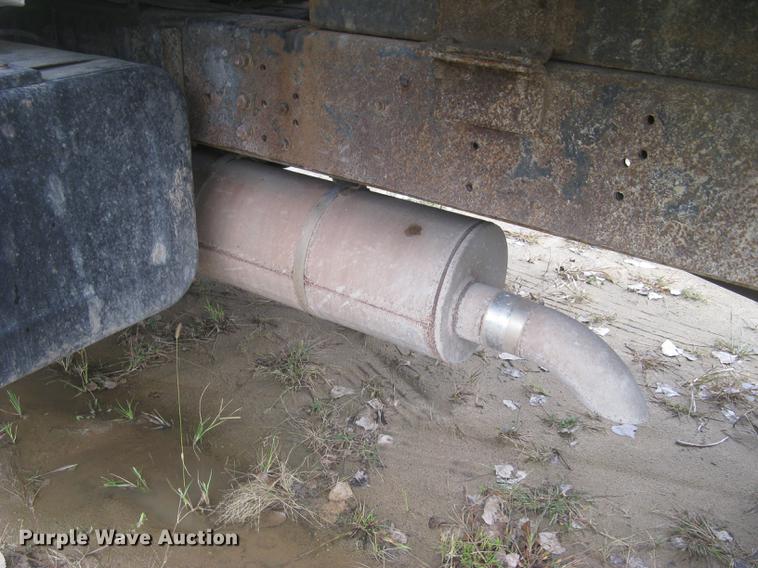 image for item DC2469 2000 GMC C7500 dump truck