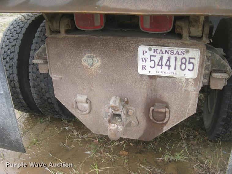 image for item DC2469 2000 GMC C7500 dump truck