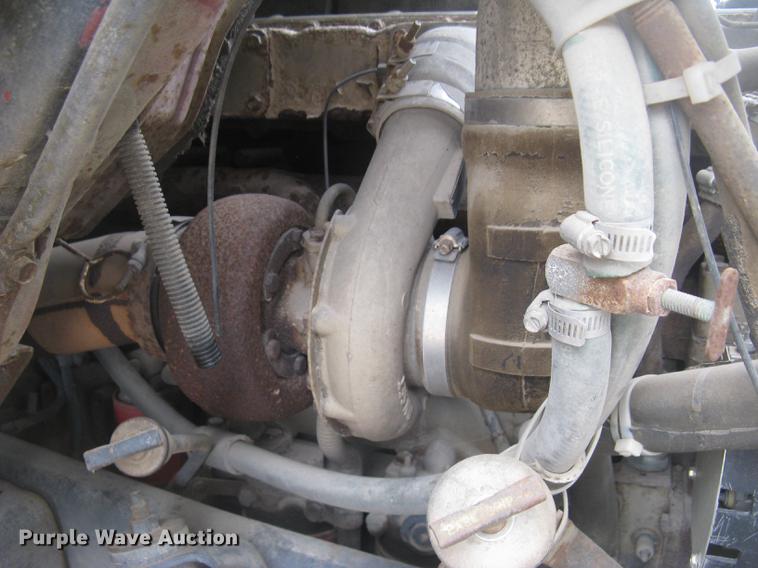 image for item DC2470 1989 International 2375 semi truck