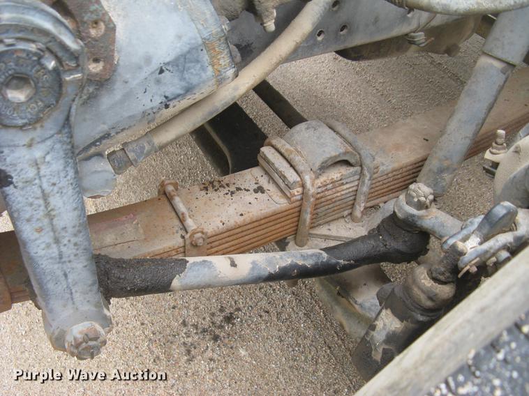 image for item DC2470 1989 International 2375 semi truck