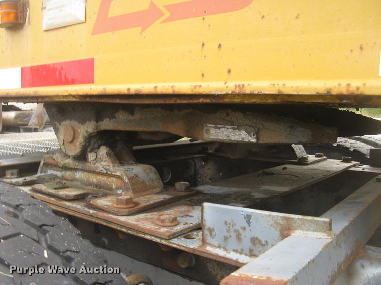 image for item DC2470 1989 International 2375 semi truck