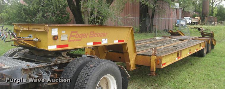 image for item DC2471 1982 Eager Beaver lowboy equipment trailer