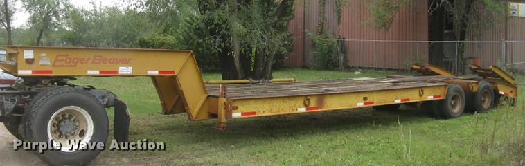 image for item DC2471 1982 Eager Beaver lowboy equipment trailer