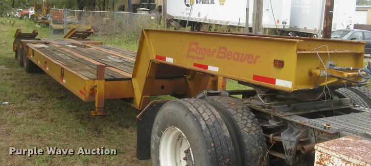 image for item DC2471 1982 Eager Beaver lowboy equipment trailer