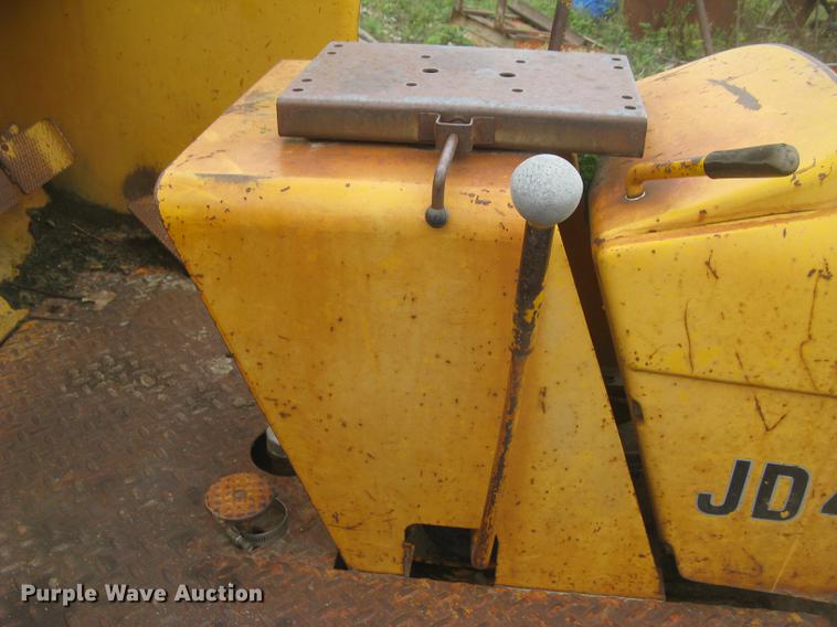 image for item DC2472 1975 John Deere 480B forklift