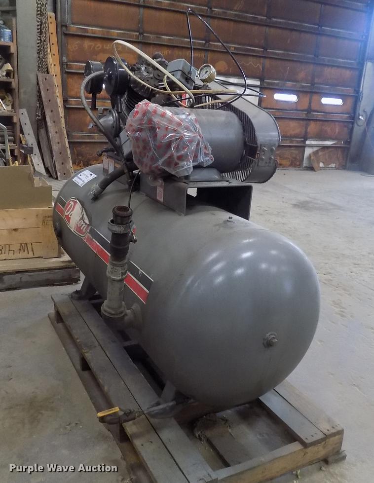 image for item DC4778 1988 Dayton 3Z968 air compressor