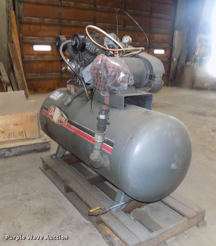 image for item DC4778 1988 Dayton 3Z968 air compressor