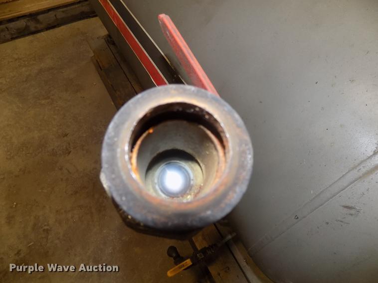 image for item DC4778 1988 Dayton 3Z968 air compressor