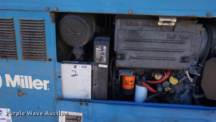 image for item DC5257 Miller Big Blue 400D welder/generator