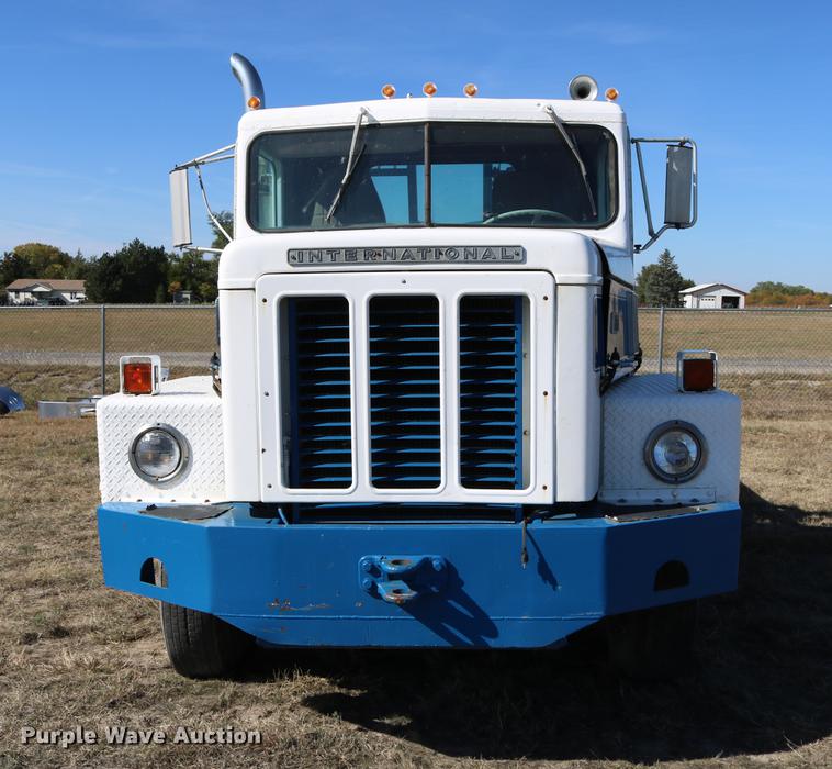 image for item DD0020 1978 International F5070 tow truck