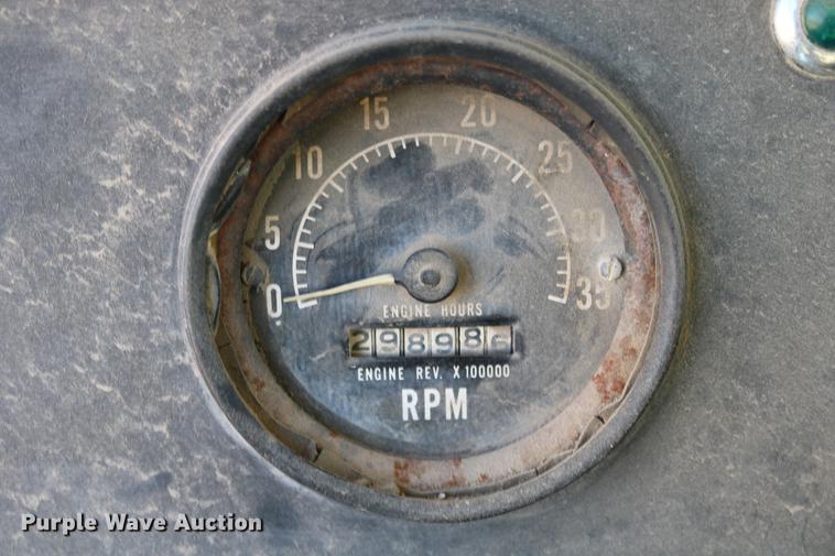 image for item DD0020 1978 International F5070 tow truck