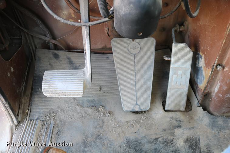 image for item DD0020 1978 International F5070 tow truck