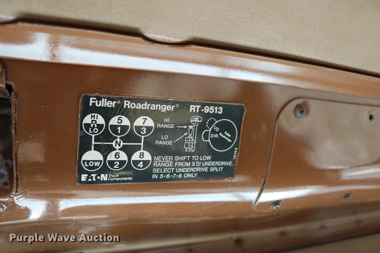 image for item DD0020 1978 International F5070 tow truck