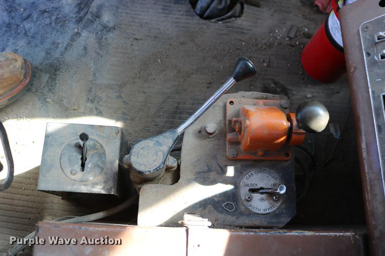 image for item DD0020 1978 International F5070 tow truck