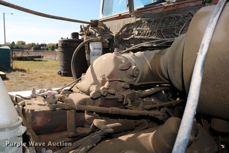 image for item DD0020 1978 International F5070 tow truck