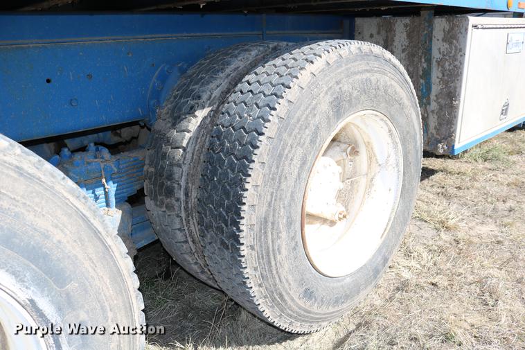 image for item DD0020 1978 International F5070 tow truck