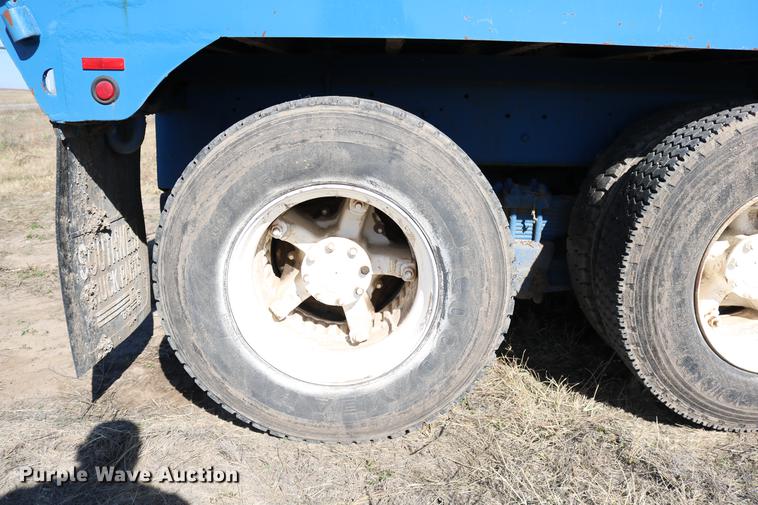 image for item DD0020 1978 International F5070 tow truck