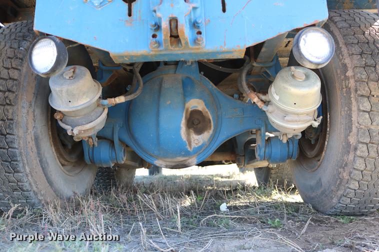 image for item DD0020 1978 International F5070 tow truck