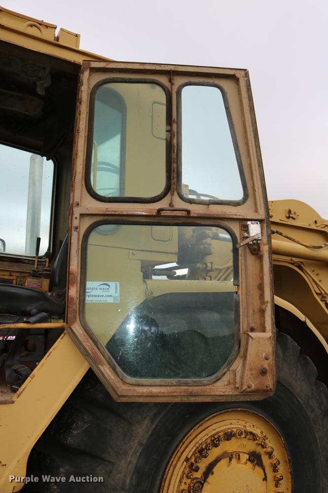 image for item DD0042 1983 Caterpillar 627B conventional scraper