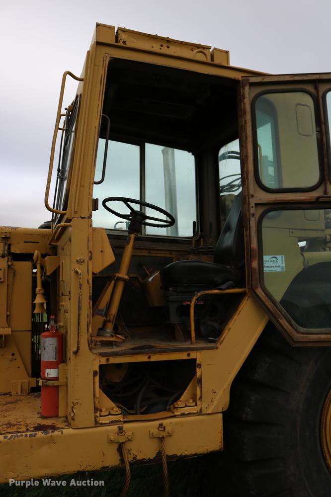 image for item DD0042 1983 Caterpillar 627B conventional scraper