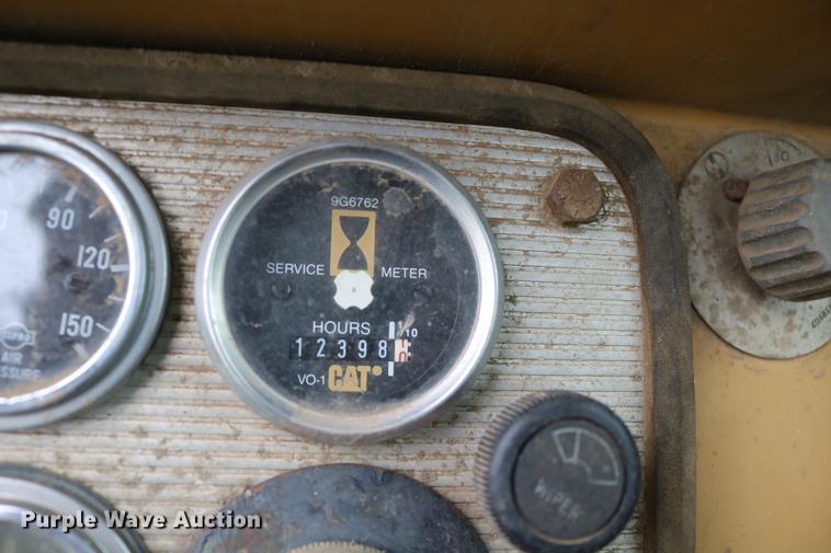 image for item DD0042 1983 Caterpillar 627B conventional scraper