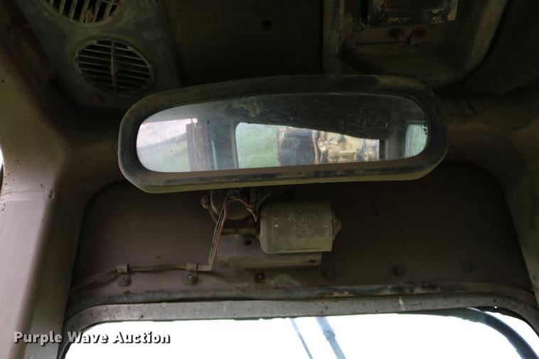 image for item DD0042 1983 Caterpillar 627B conventional scraper