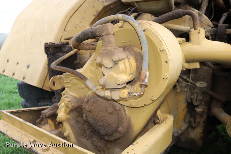 image for item DD0042 1983 Caterpillar 627B conventional scraper