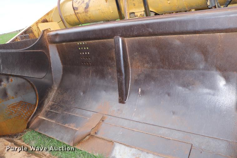 image for item DD0042 1983 Caterpillar 627B conventional scraper