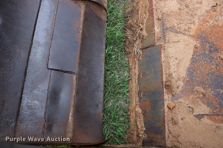 image for item DD0042 1983 Caterpillar 627B conventional scraper