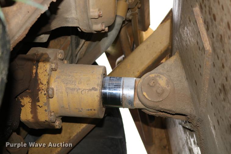 image for item DD0042 1983 Caterpillar 627B conventional scraper