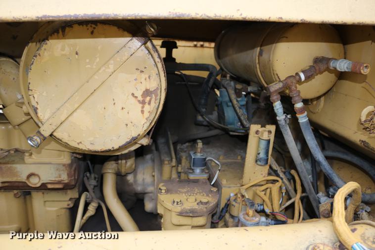 image for item DD0042 1983 Caterpillar 627B conventional scraper