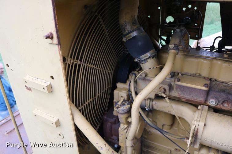 image for item DD0042 1983 Caterpillar 627B conventional scraper