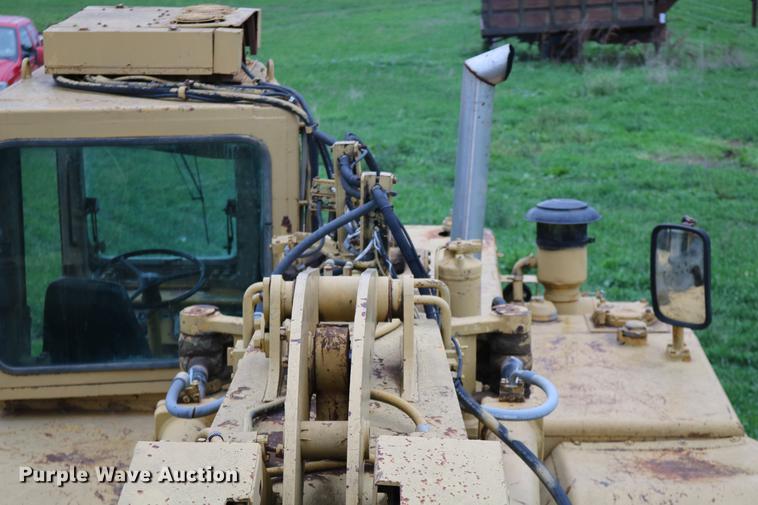 image for item DD0042 1983 Caterpillar 627B conventional scraper