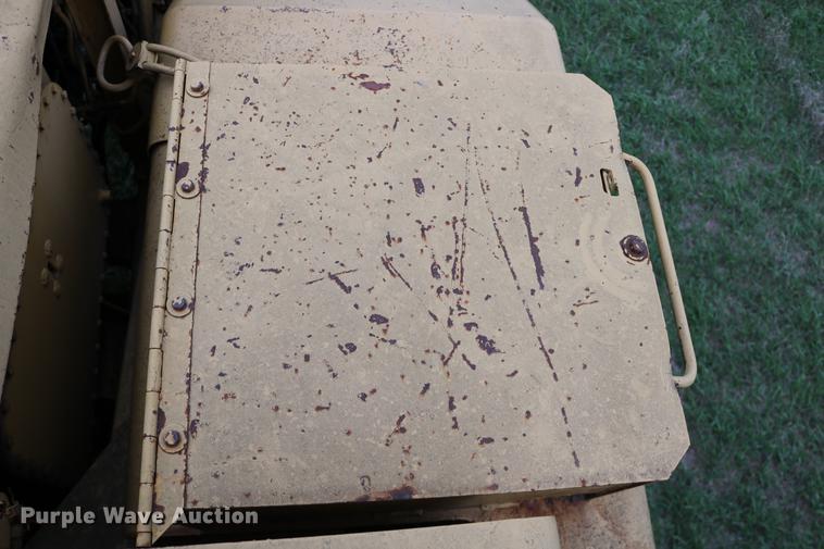 image for item DD0042 1983 Caterpillar 627B conventional scraper