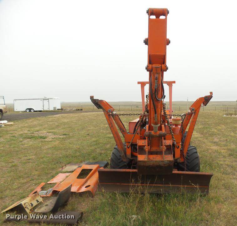 image for item DR9212 Ditch Witch R65-2 trencher