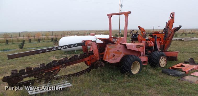 image for item DR9212 Ditch Witch R65-2 trencher