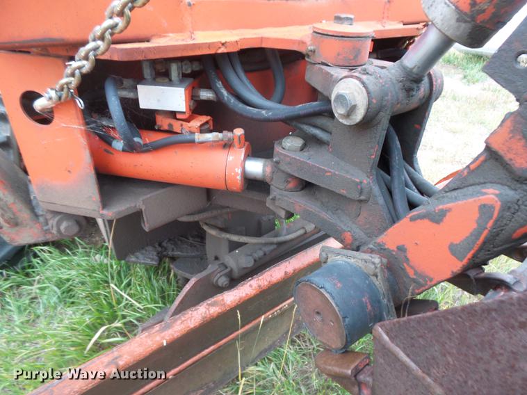 image for item DR9212 Ditch Witch R65-2 trencher