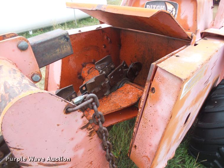 image for item DR9212 Ditch Witch R65-2 trencher