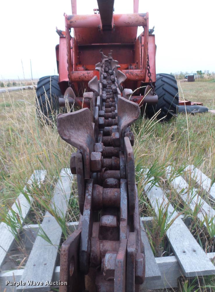 image for item DR9212 Ditch Witch R65-2 trencher