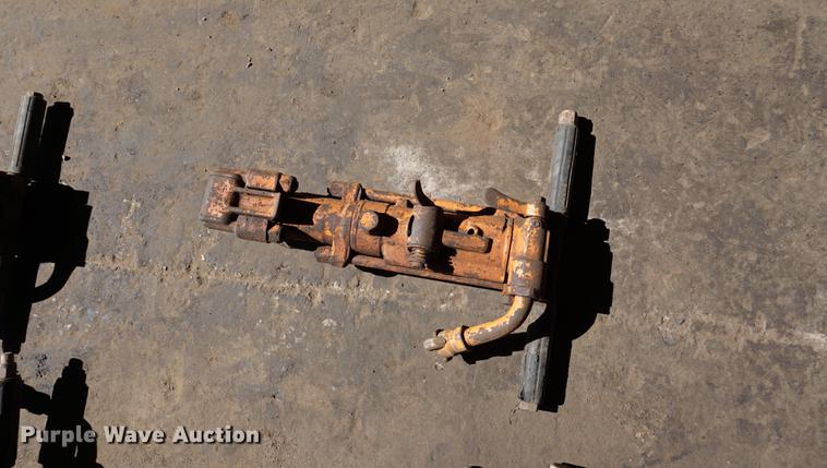 image for item DS9448 (6) pneumatic jack hammers