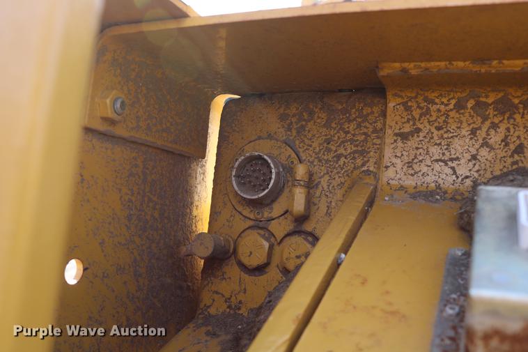 image for item DW9989 Paccar PA56-E00100E dozer winch