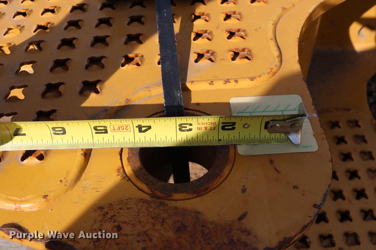 image for item DW9991 Caterpillar D6K dozer draw bar